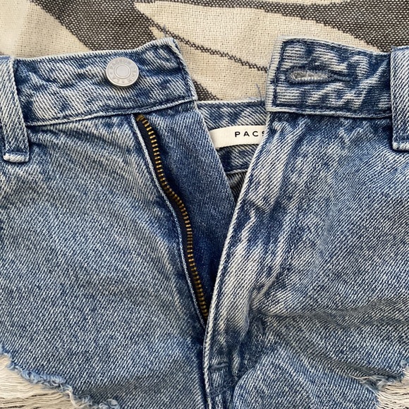 Pacsun size 26 high rise festival shorts rips below pockets - Picture 5 of 5